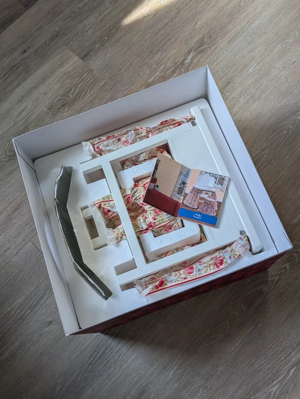 American Girl Molly's Vanity Table Pink and Cream Floral Vanity Set with Mirror - Picture 12 of 14